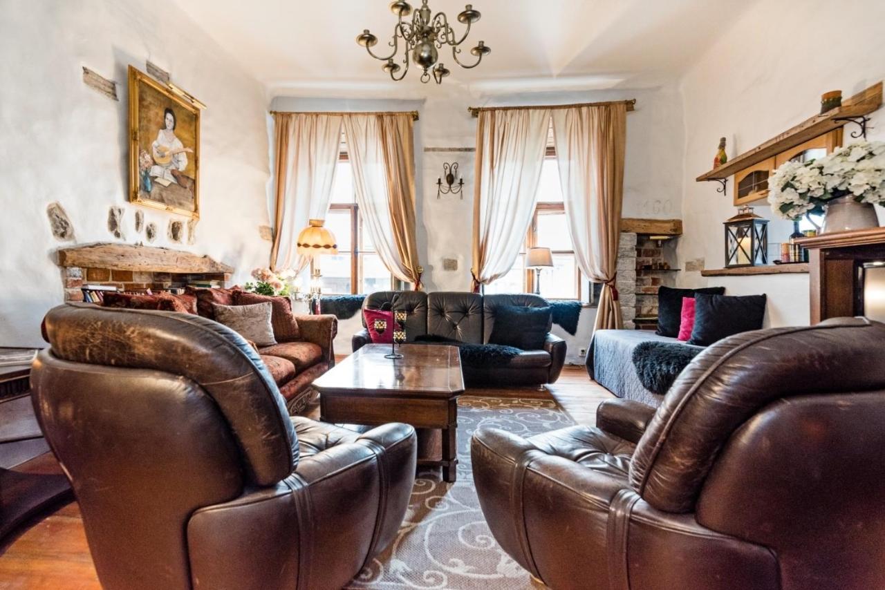 Historical Two-Bedroom Apartment With Sauna, Jacuzzi And Fireplace Tallin Zewnętrze zdjęcie